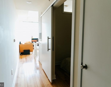 1430 South Street - Photo Thumbnail 4