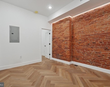 1438 Tasker Street - Photo Thumbnail 6