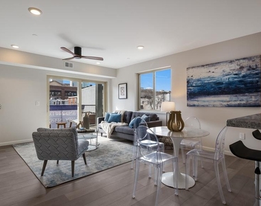 1825 Callowhill Street - Photo Thumbnail 7