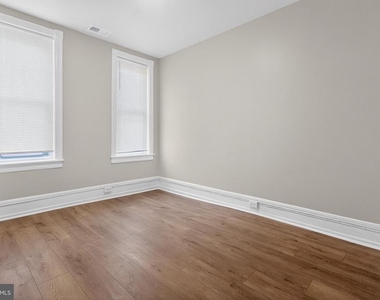 5437 Webster Street - Photo Thumbnail 12