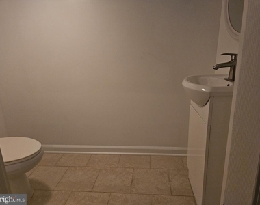 1438 S Colorado Street - Photo Thumbnail 3