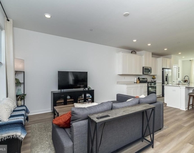 41 Barnes Way - Photo Thumbnail 23