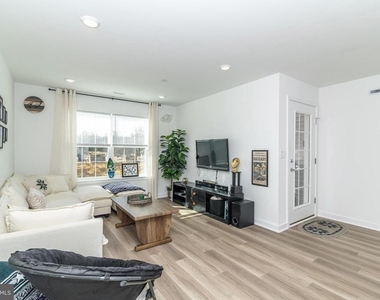 41 Barnes Way - Photo Thumbnail 7
