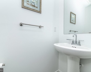 41 Barnes Way - Photo Thumbnail 9