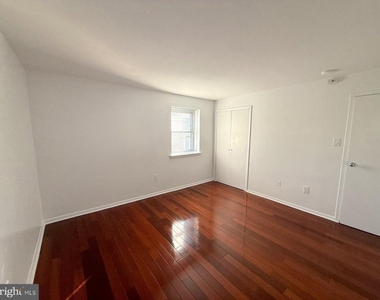 606 Cooper Landing Road - Photo Thumbnail 12