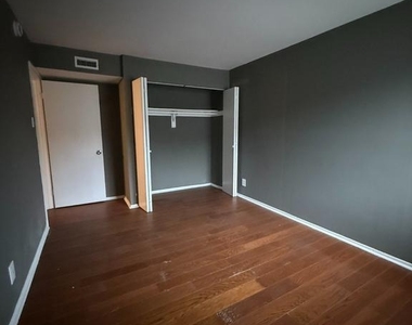 3928 Stone Gate Drive - Photo Thumbnail 6