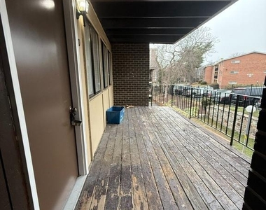 3928 Stone Gate Drive - Photo Thumbnail 22