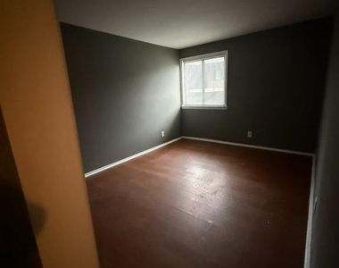 3928 Stone Gate Drive - Photo Thumbnail 7