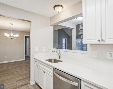 12901 Churchill Ridge Circle - Photo Thumbnail 4