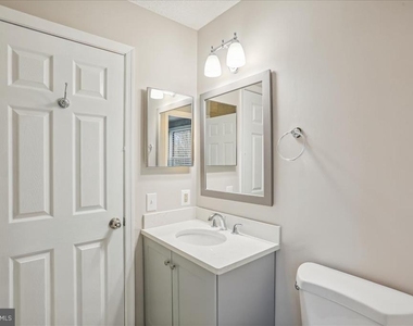 12901 Churchill Ridge Circle - Photo Thumbnail 7