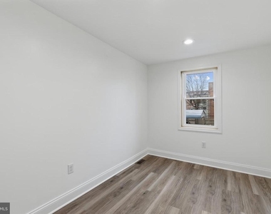 458 E Federal Street - Photo Thumbnail 19