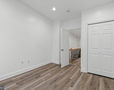 458 E Federal Street - Photo Thumbnail 11
