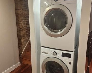 2206 Eutaw Place - Photo Thumbnail 9