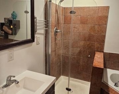 2206 Eutaw Place - Photo Thumbnail 6