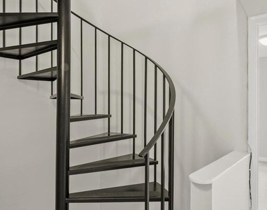 636 Portland Street - Photo Thumbnail 14