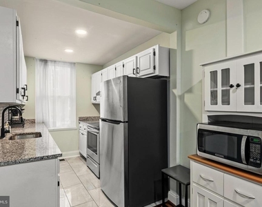 636 Portland Street - Photo Thumbnail 6