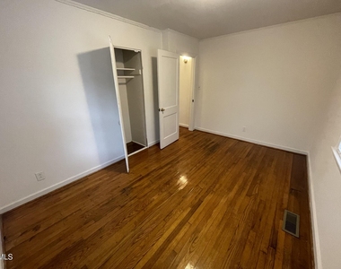 322 Angier Avenue - Photo Thumbnail 10