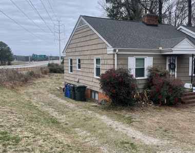 901 Marilyn Drive - Photo Thumbnail 1
