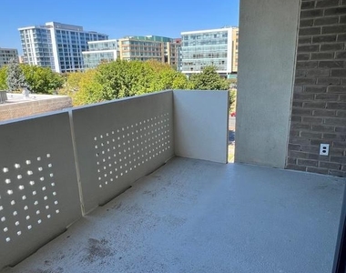 300 M Street Sw - Photo Thumbnail 8