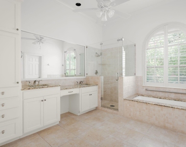 4101 Triple Crown Ct - Photo Thumbnail 14