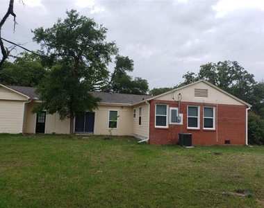 18901 Hog Eye Rd - Photo Thumbnail 7