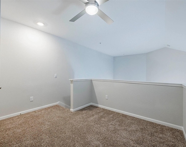 12215 Hunters Chase Dr - Photo Thumbnail 4