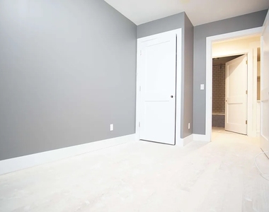 1080 Rogers Avenue - Photo Thumbnail 4