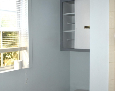 2836 Ionic Avenue - Photo Thumbnail 11