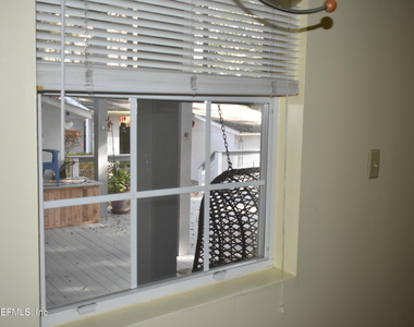 2836 Ionic Avenue - Photo Thumbnail 10