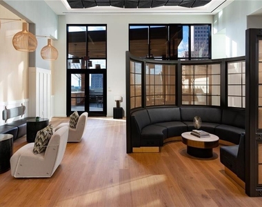 161 Peachtree Center Avenue Ne - Photo Thumbnail 17