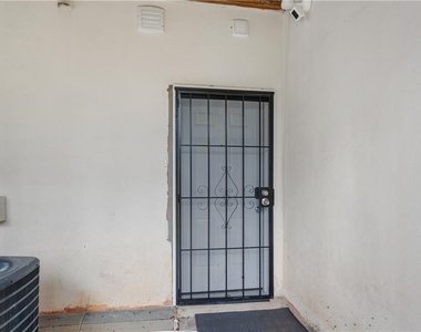 460 Peyton Road Sw - Photo Thumbnail 26