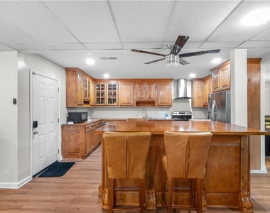 460 Peyton Road Sw - Photo Thumbnail 9