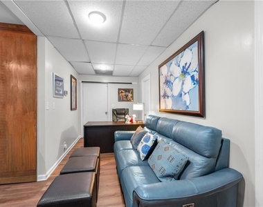 460 Peyton Road Sw - Photo Thumbnail 11