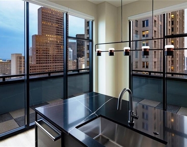 161 Peachtree Center Avenue Ne - Photo Thumbnail 5