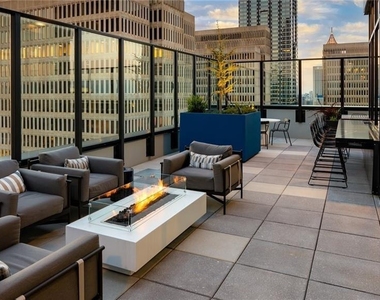 161 Peachtree Center Avenue Ne - Photo Thumbnail 26