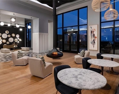 161 Peachtree Center Avenue Ne - Photo Thumbnail 25
