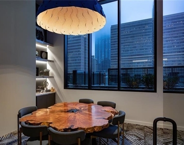 161 Peachtree Center Avenue Ne - Photo Thumbnail 3