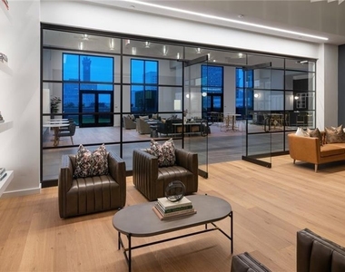 161 Peachtree Center Avenue Ne - Photo Thumbnail 8