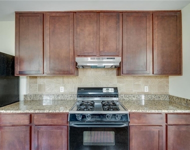 1287 Eastland Road Se - Photo Thumbnail 17