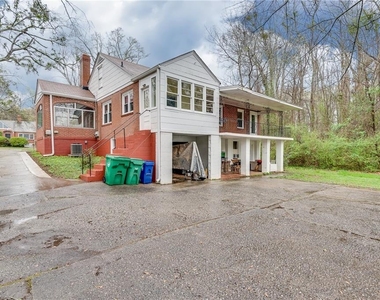 1287 Eastland Road Se - Photo Thumbnail 4