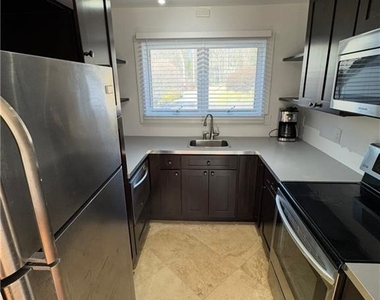1685 Chevron Way - Photo Thumbnail 18
