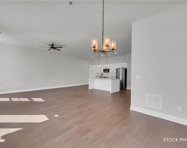 1038 Homestead Way Street - Photo Thumbnail 7