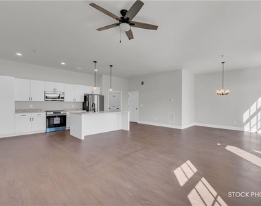1038 Homestead Way Street - Photo Thumbnail 5