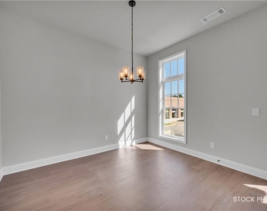 1038 Homestead Way Street - Photo Thumbnail 8