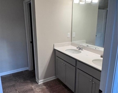3657 Princeton Avenue - Photo Thumbnail 8