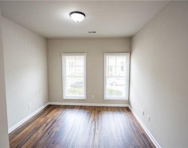 3657 Princeton Avenue - Photo Thumbnail 27