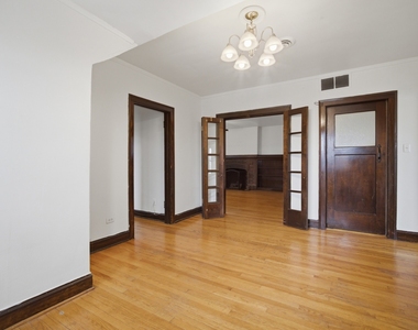 420 N Pine Avenue - Photo Thumbnail 9