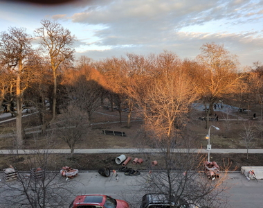 420 N Pine Avenue - Photo Thumbnail 2
