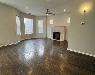 6130 S Rhodes Street - Photo Thumbnail 1
