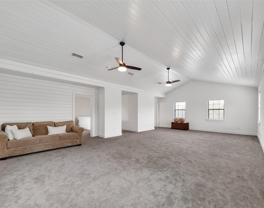 1808 Tabor Street - Photo Thumbnail 14